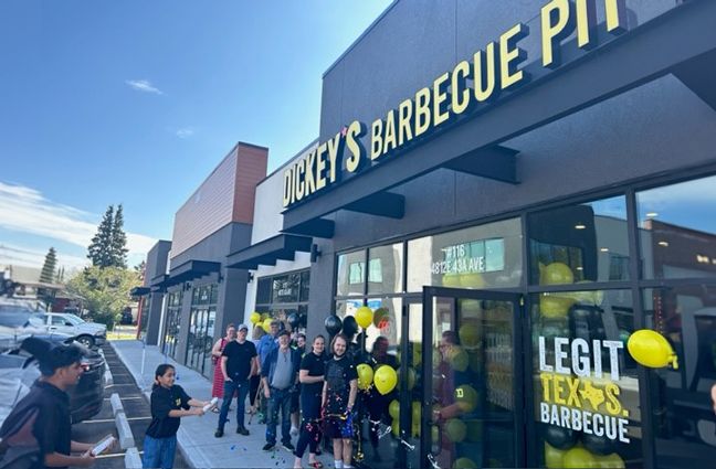 Dickeys Barbecue Pit Opens New Store in Canada